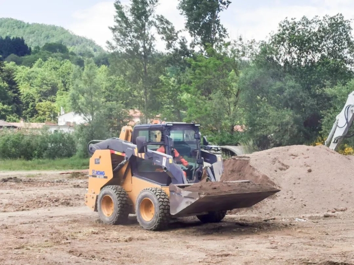 d9d2f1012f9844f5af12d8b058412768