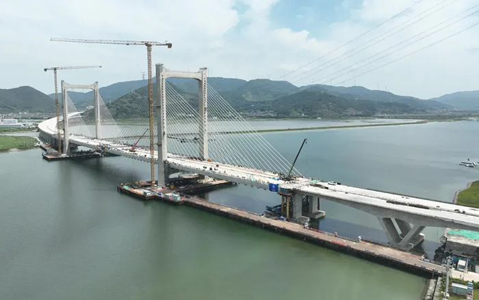 14434b198bc3459bb34a38f8bc10a21b