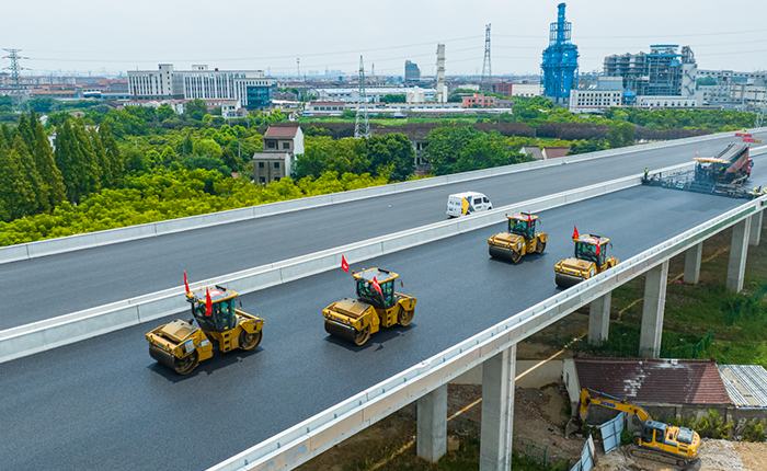 揭秘！常泰长江大桥若何实现超宽桥面“一键摊平”？