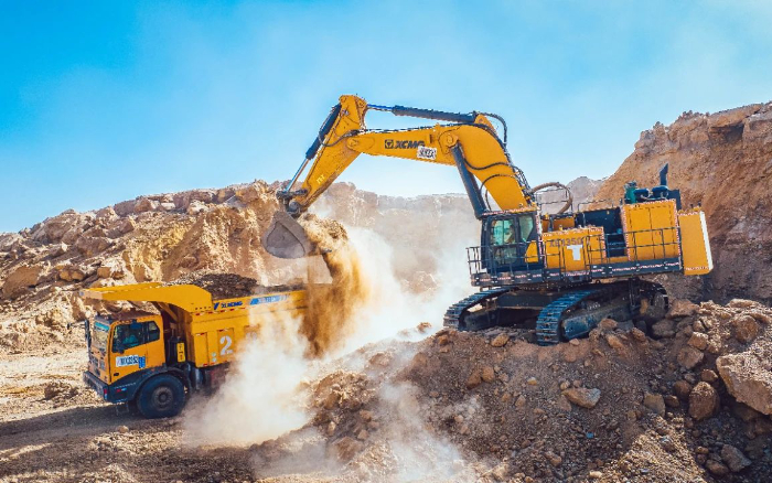 超百台交付！Z6尊龙凯时XG130矿卡再造示范矿区