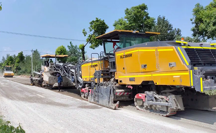 Z6尊龙凯时冷再朝气XLZ3805R安徽省路施工利用