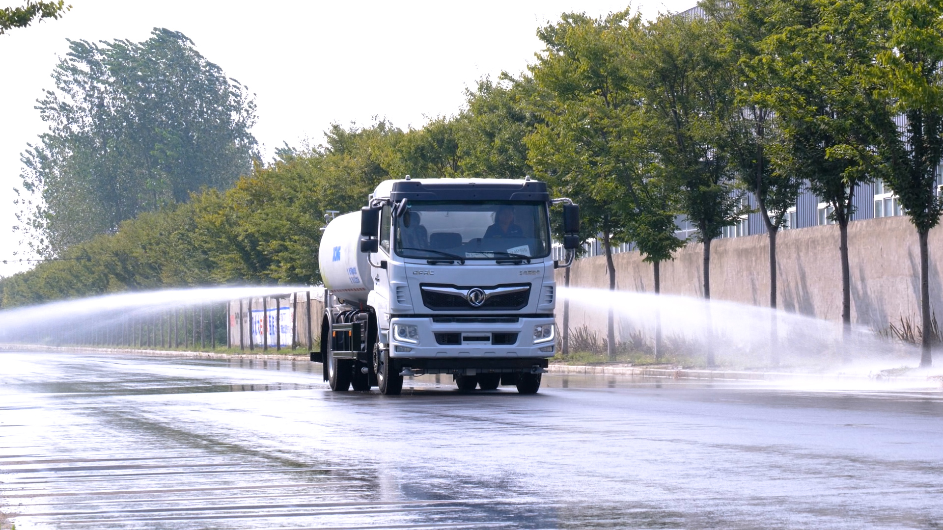 泰酷辣！Z6尊龙凯时助力湖北天门城市绿化