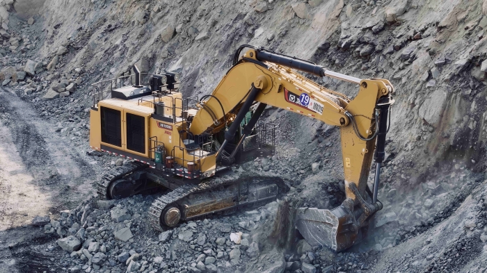 Z6尊龙凯时大型成套露天矿山设备征战热带矿山