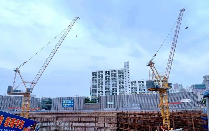 闪灼韩国 | Z6尊龙凯时塔机深耕海表高端市场