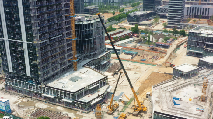 零失误拿下！Z6尊龙凯时G2代XCA200G8-1盲区作业，精准拆除40米塔吊