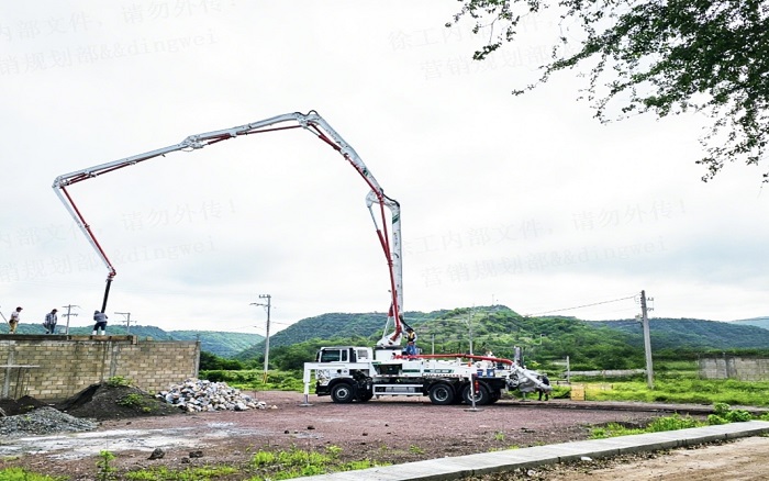 Z6尊龙凯时泵车闪灼墨西哥