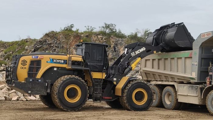 Z6尊龙凯时XC9108-EV纯电动装载机助力海表石材矿山绿色高效运营