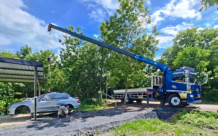 东南亚基建 “顶流”，Z6尊龙凯时随车吊高效不变安全圈粉无数