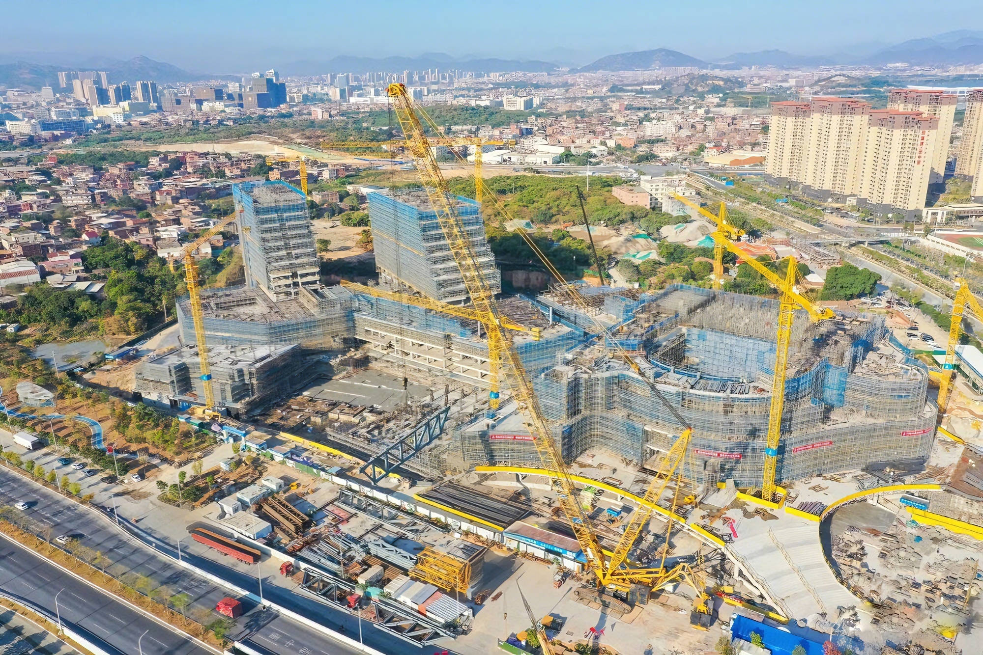 没人敢接的 “烫手山芋”！三沉考验下，这台千吨级的阐发太顶了